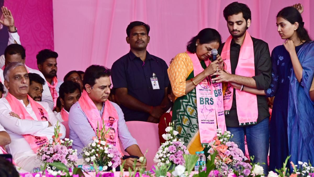 Jubilee Hills bypoll: Case registered against Maganti Sunitha.. BRS party in trouble?