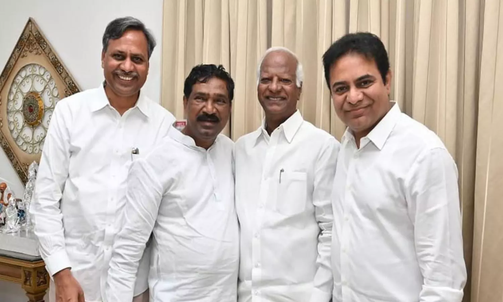 If KCR dies, BRS party will be three pieces?